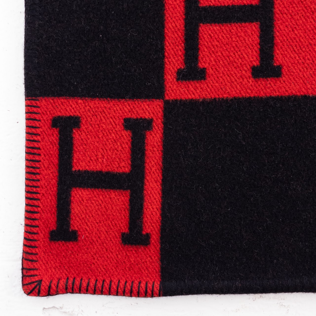 Hermès 'H' Logo Blanket