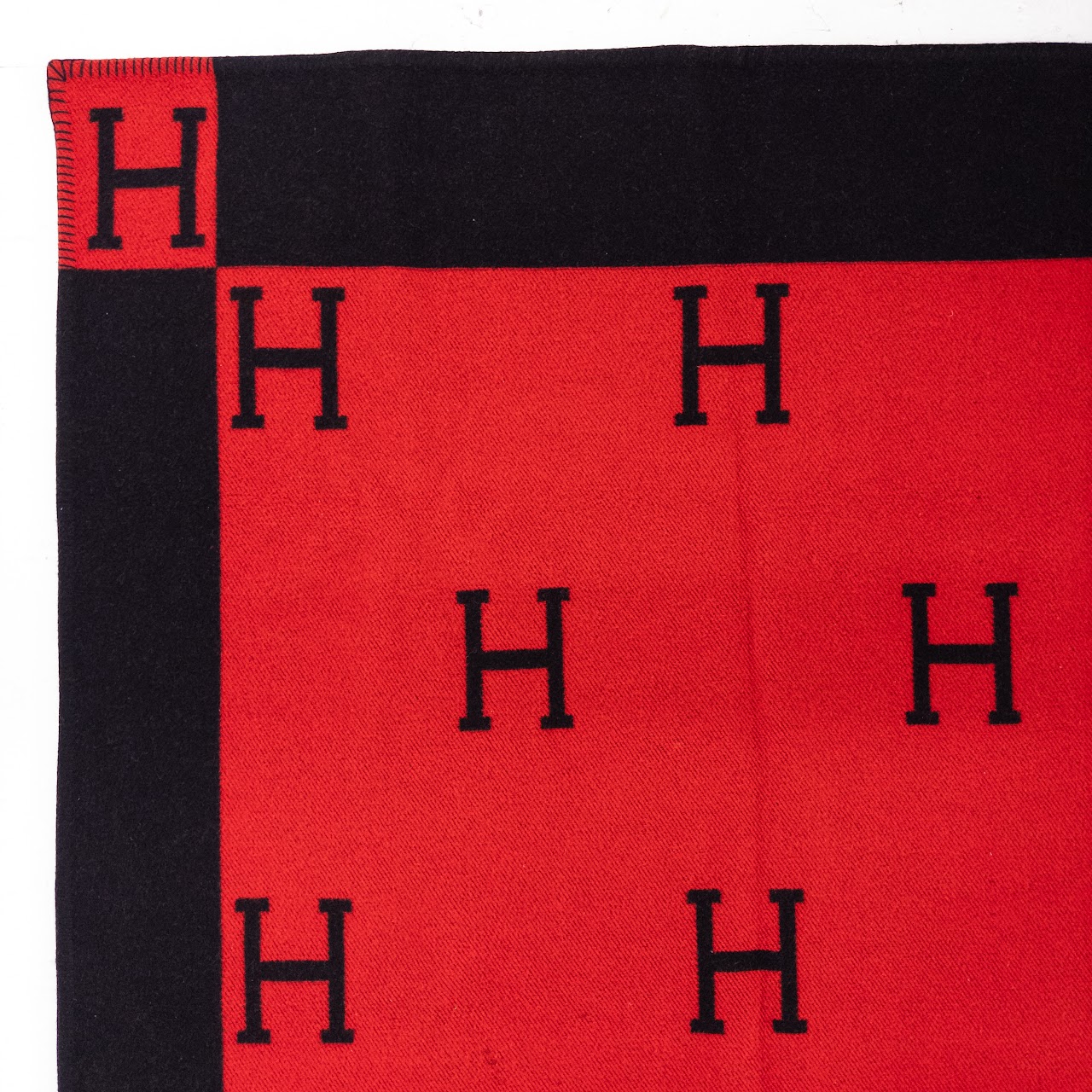 Hermès 'H' Logo Blanket