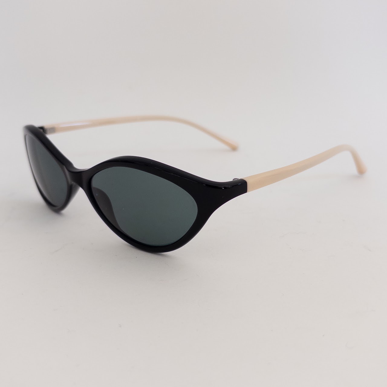 Chanel Cateye Contrast Color Sunglasses