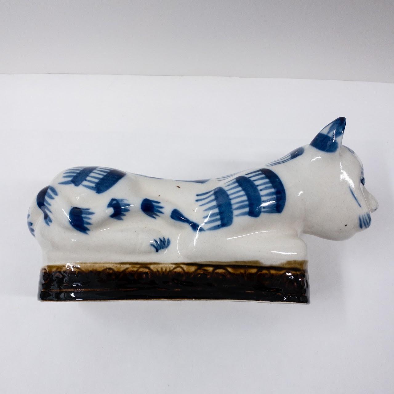 Chinese Porcelain Cat Pillow Headrest