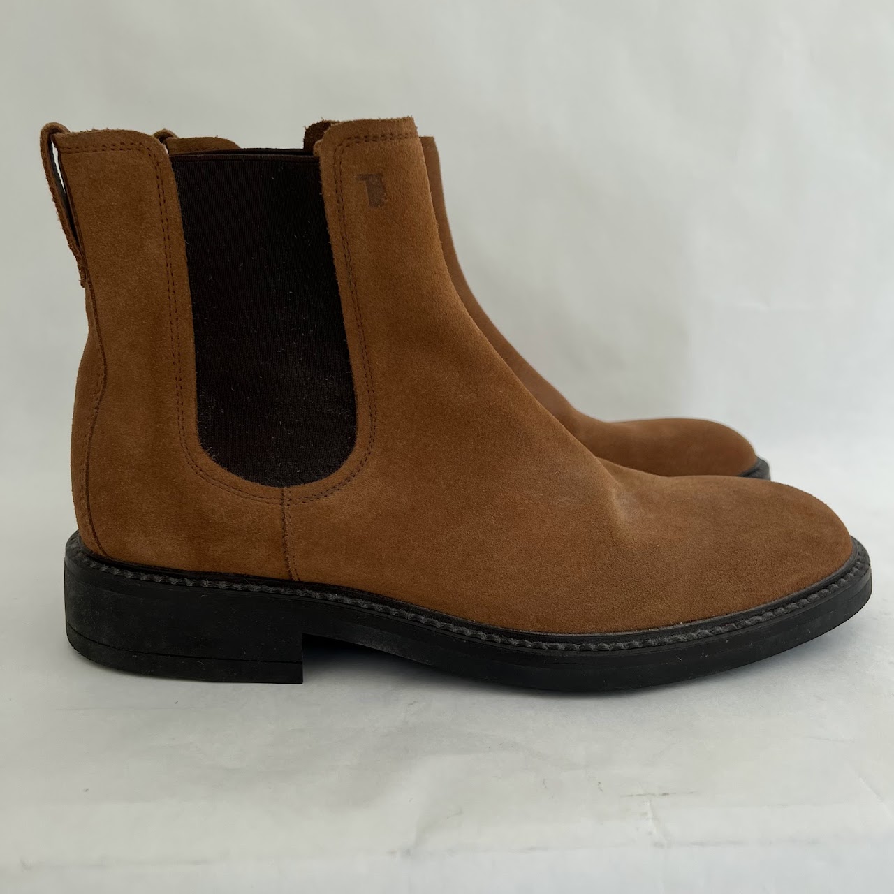 Tod's Suede Chelsea Boots