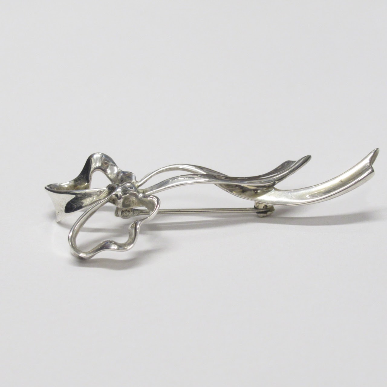 Tiffany & Co. Sterling Silver Vintage Bow Brooch