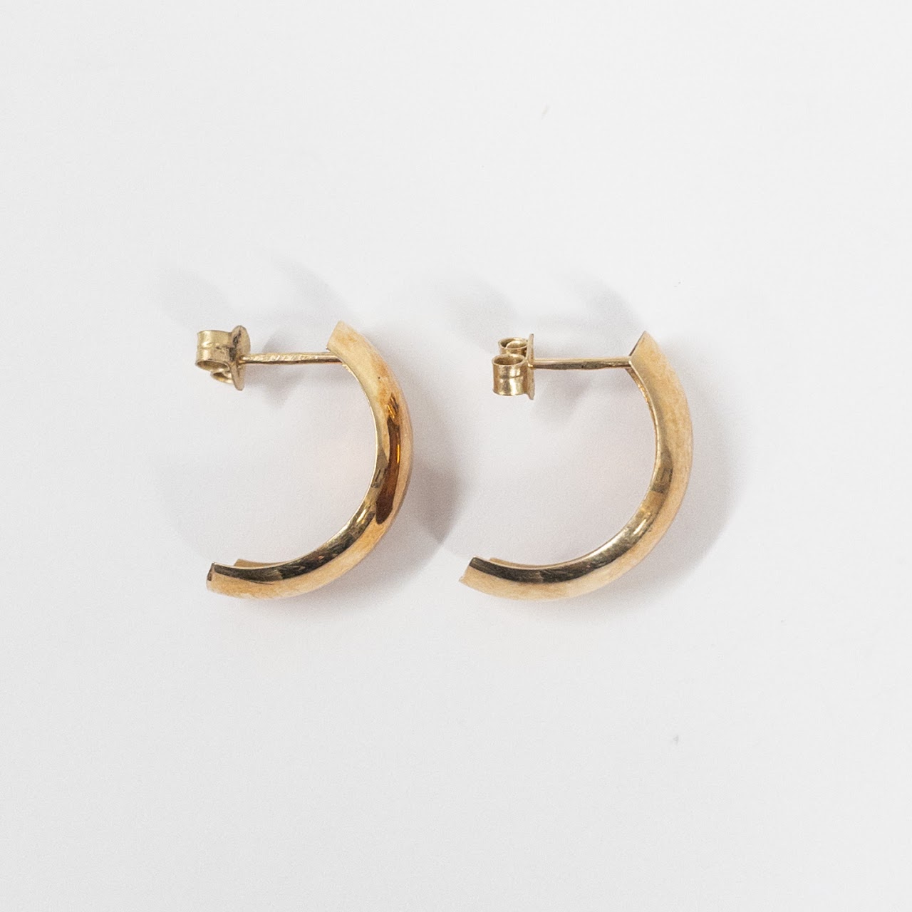 14K Gold Curved Earrings