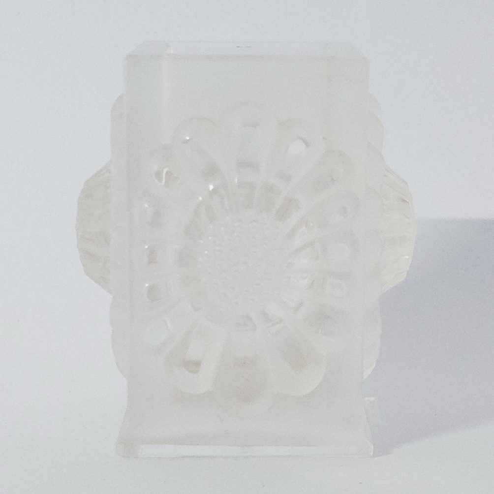 Lalique Crystal Paquerettes Cigarette Vase