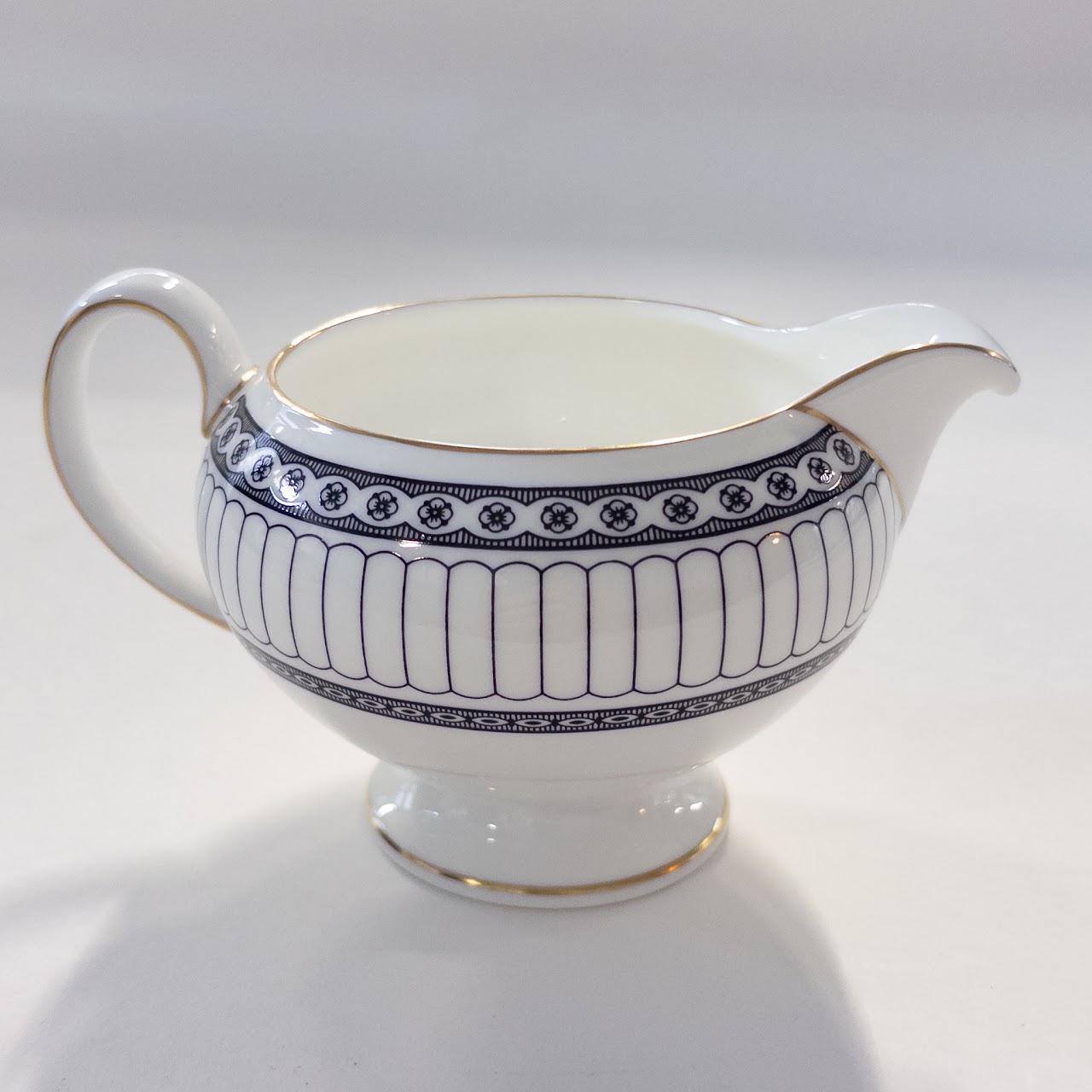 Wedgwood Colonnade Black Bone China Dishware Service for Eleven