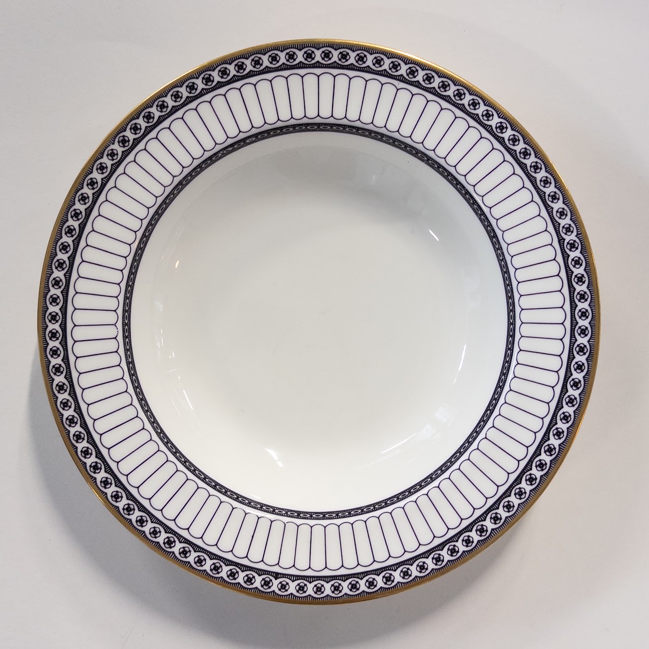 Wedgwood Colonnade Black Bone China Dishware Service for Eleven