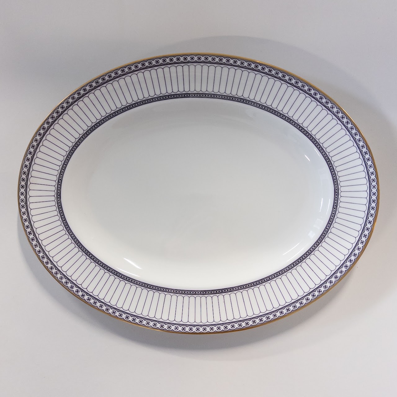 Wedgwood Colonnade Black Bone China Dishware Service for Eleven