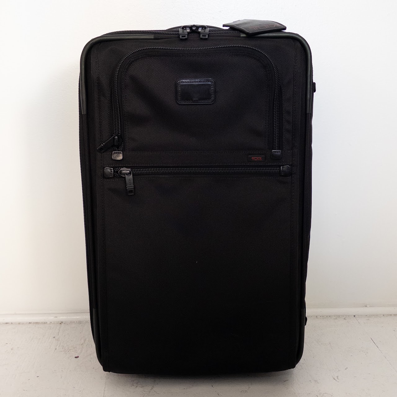 Tumi Alpha 2 Frequent Traveler Expandable Carry-On Suitcase in Black