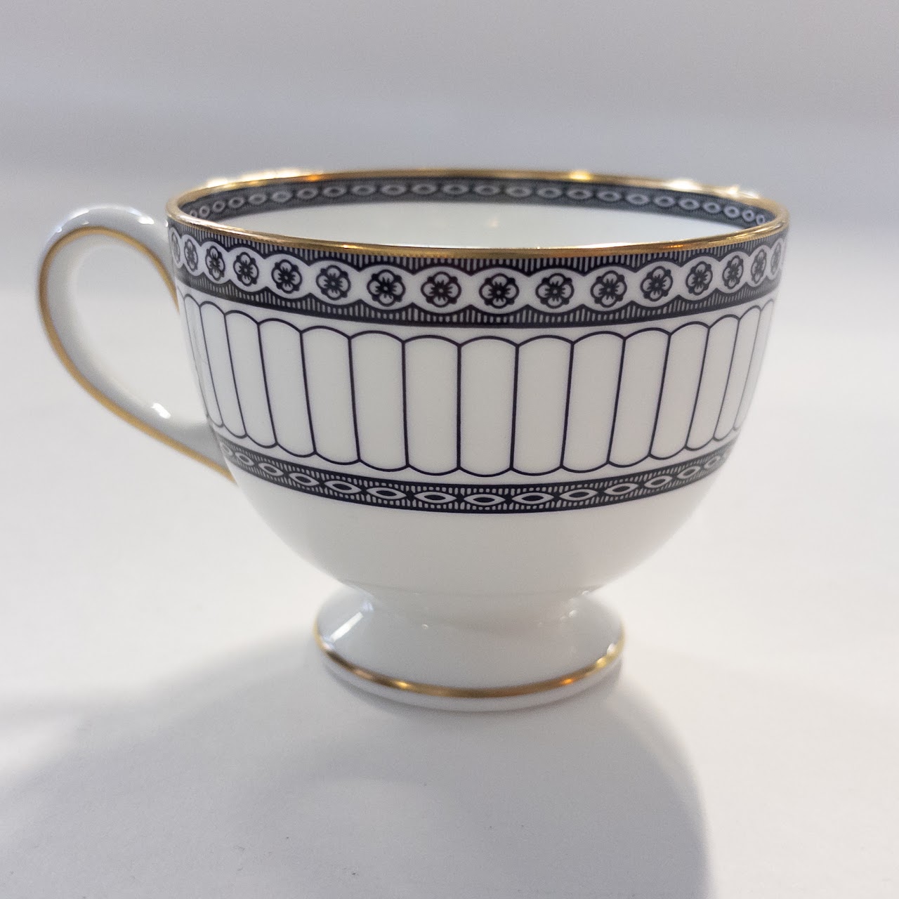 Wedgwood Colonnade Black Bone China Dishware Service for Eleven