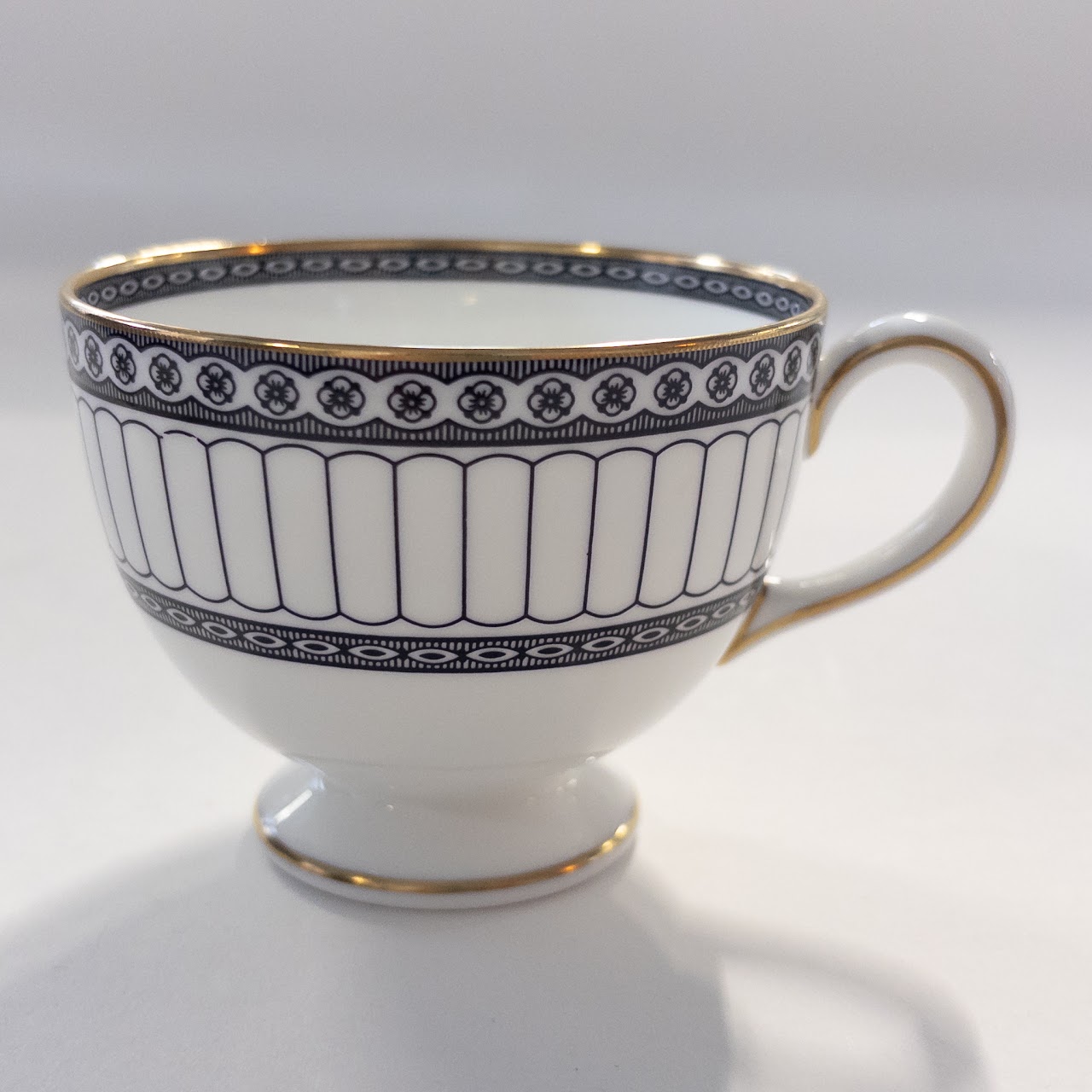 Wedgwood Colonnade Black Bone China Dishware Service for Eleven