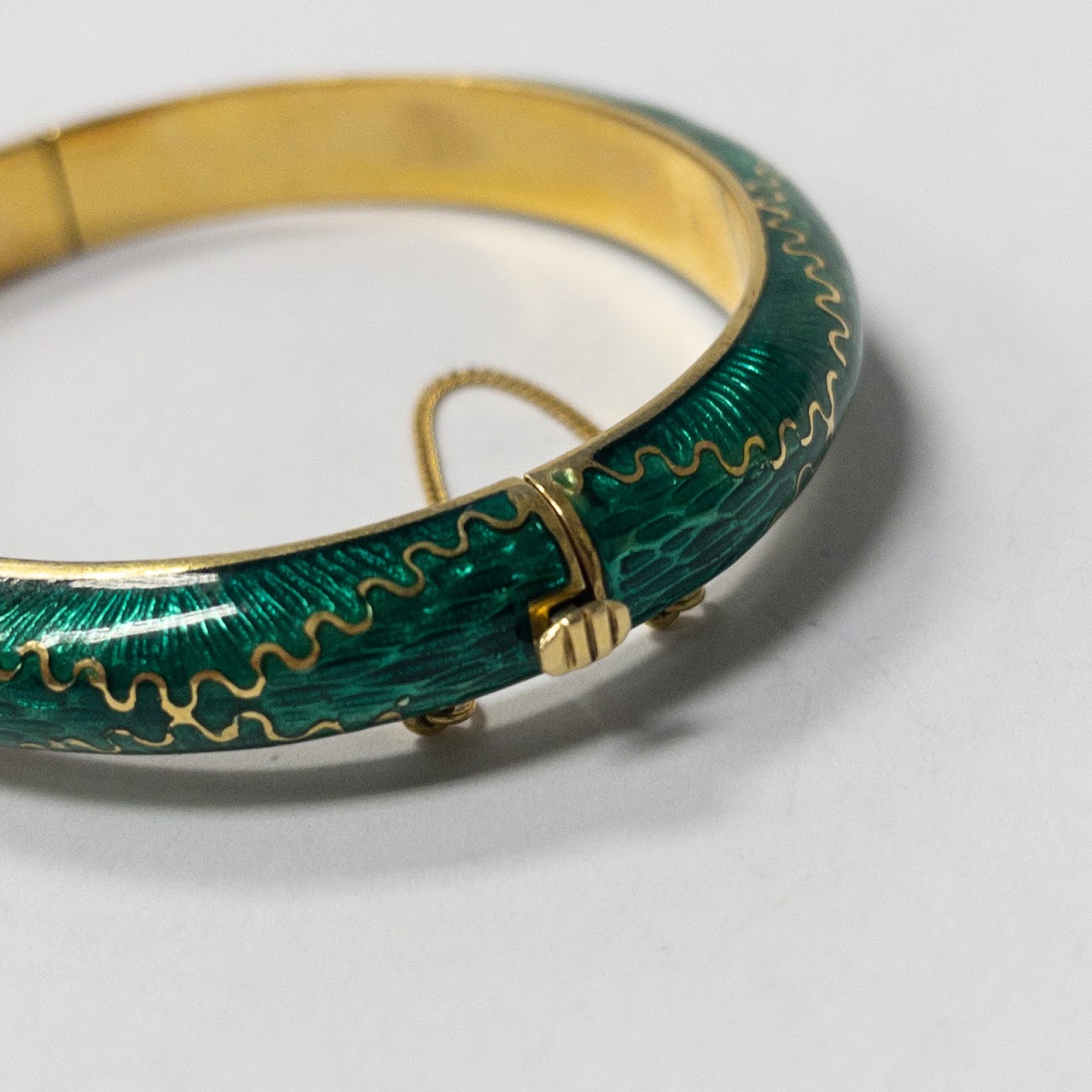 18K Gold & Green Enamel Bangle