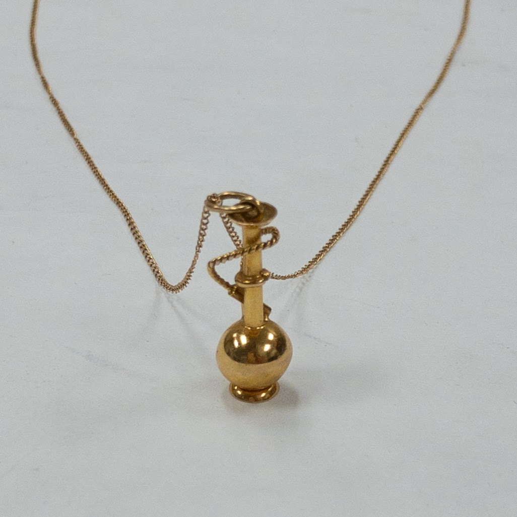 14K Gold Dallah Pendant Necklace