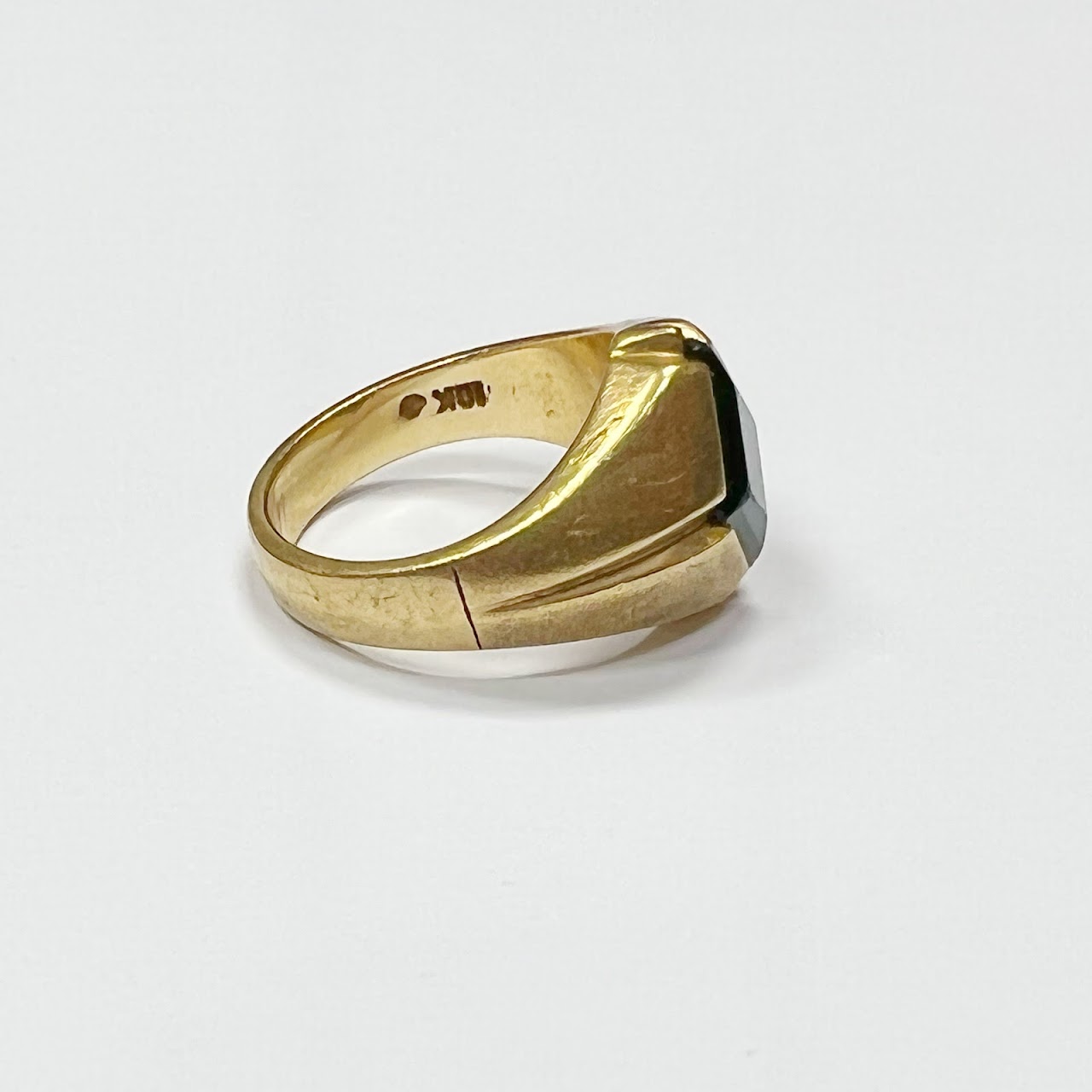 10K Gold & Green Stone Ring