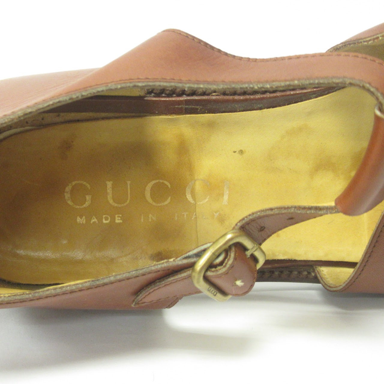 Gucci Leather Fisherman Sandals