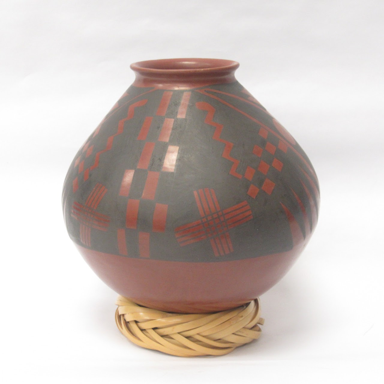 Mata Ortiz Sandoval Vase