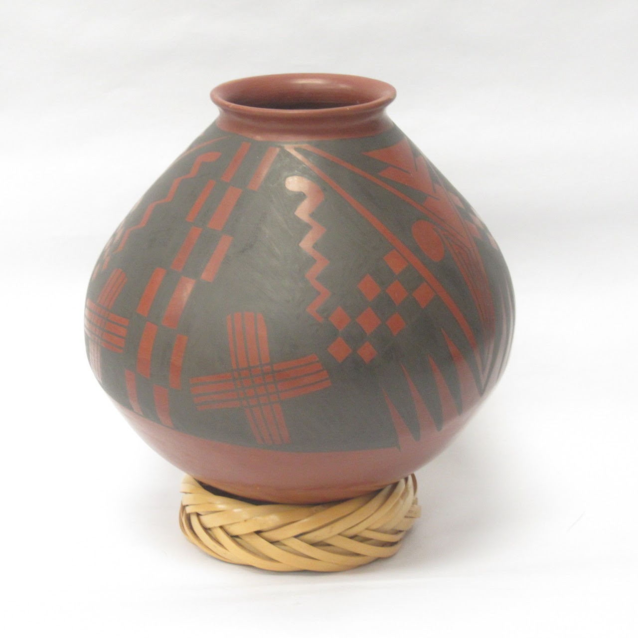 Mata Ortiz Sandoval Vase