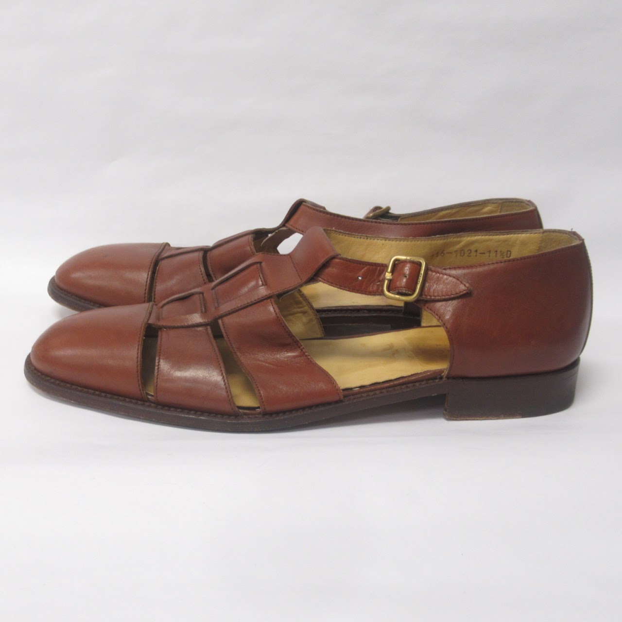 Gucci Leather Fisherman Sandals