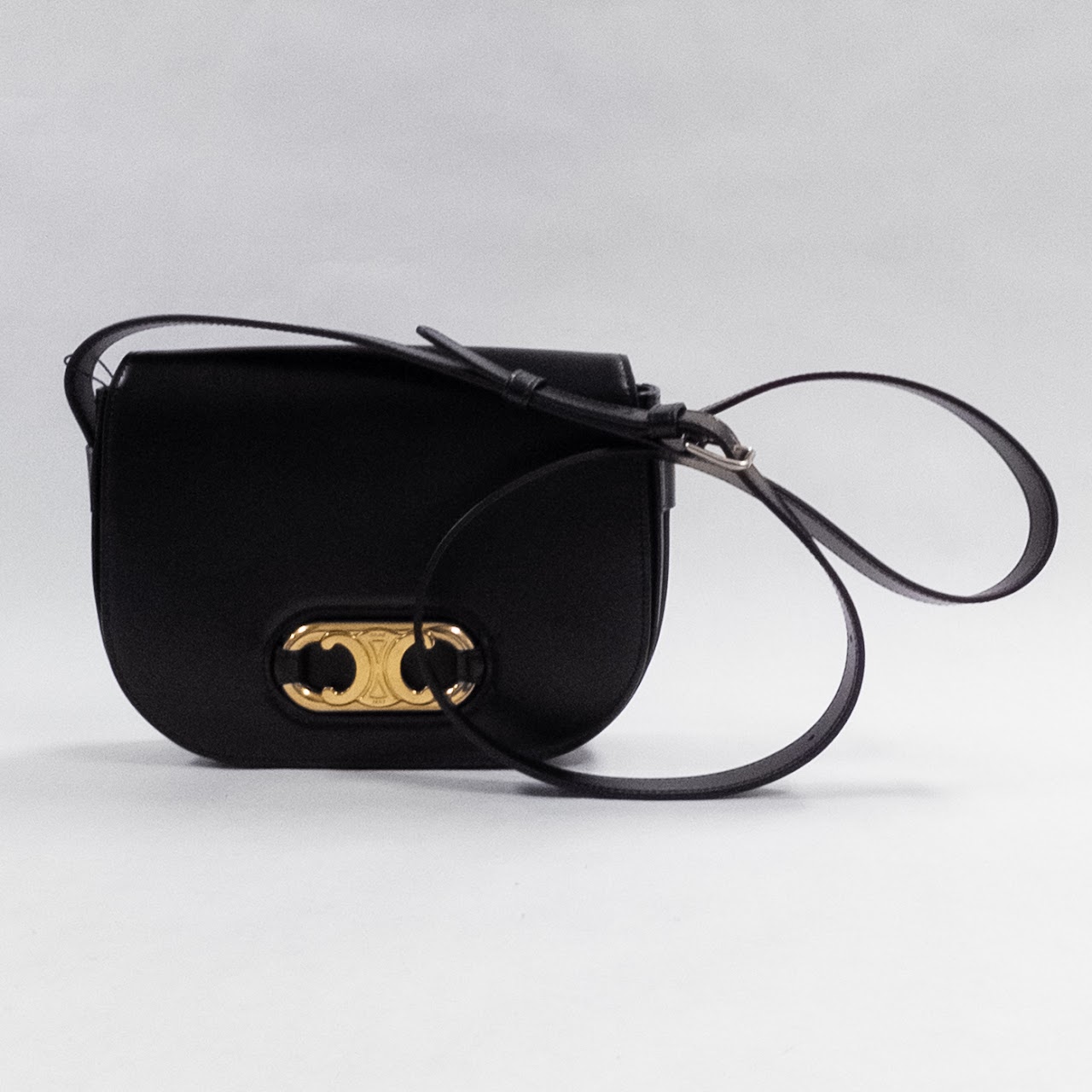 Celine MINT Maillon Triomphe Medium Black Leather Shoulder Bag