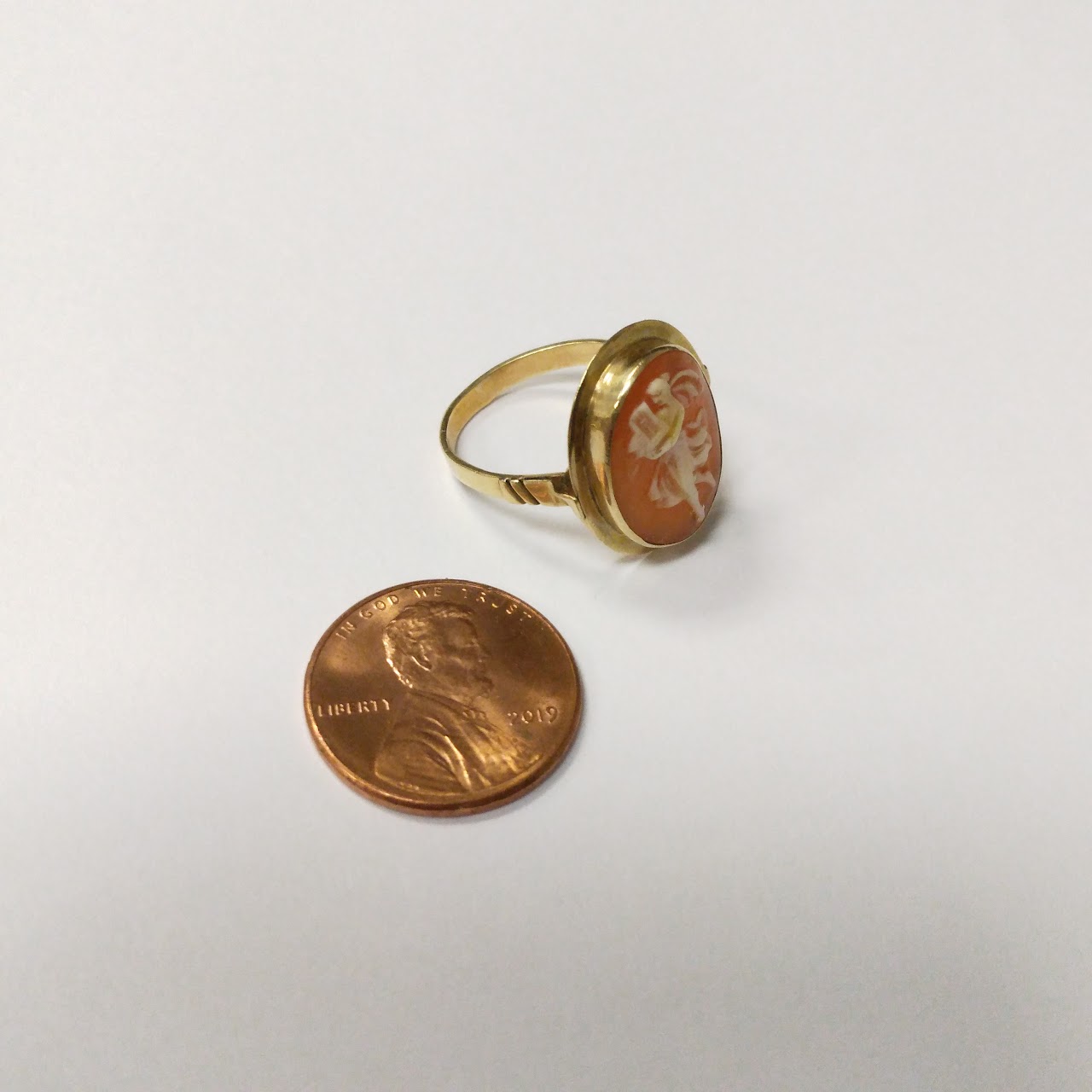 14K Gold & Shell Angel Cameo Ring