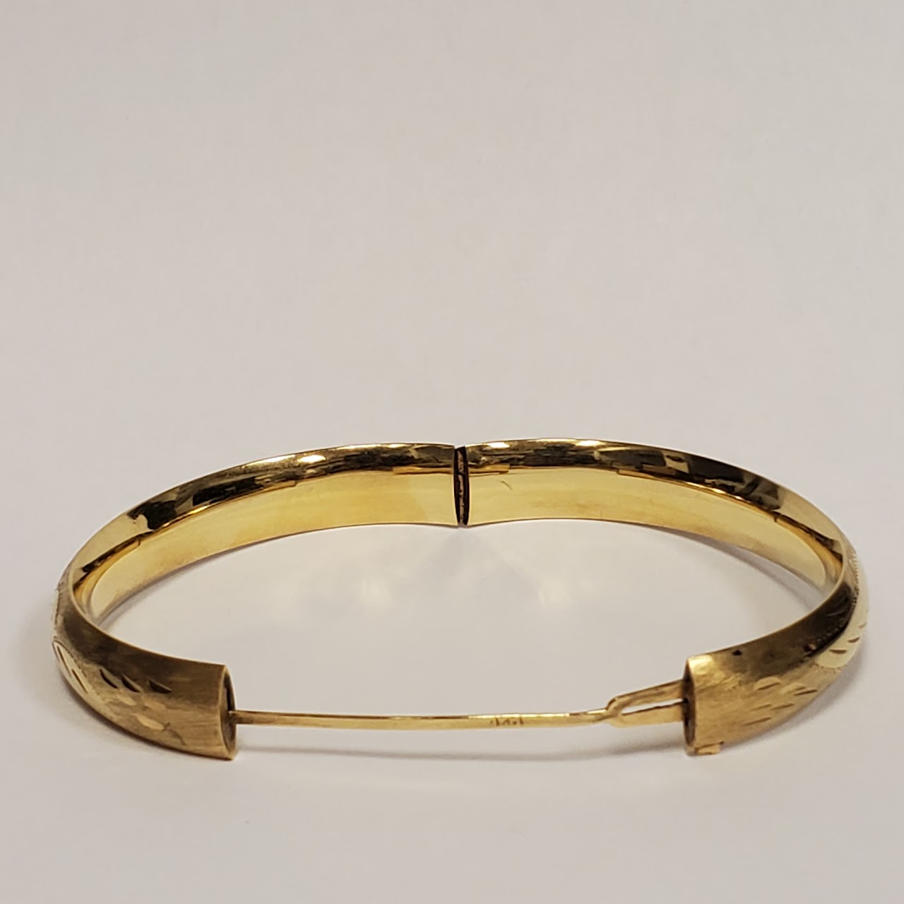 14KP Gold Engraved Bangle Bracelet