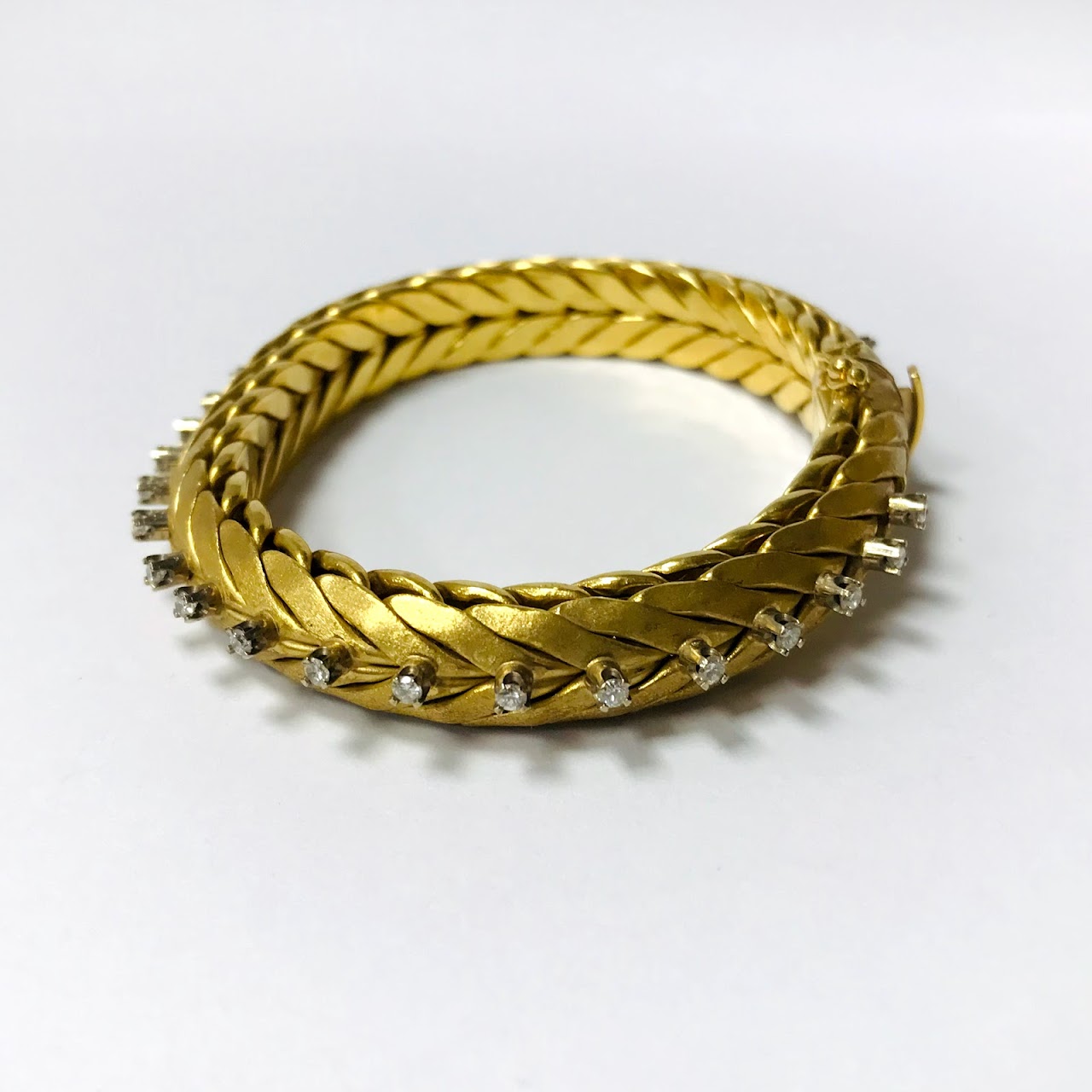 18K Gold & Diamond Herringbone Mesh Bangle