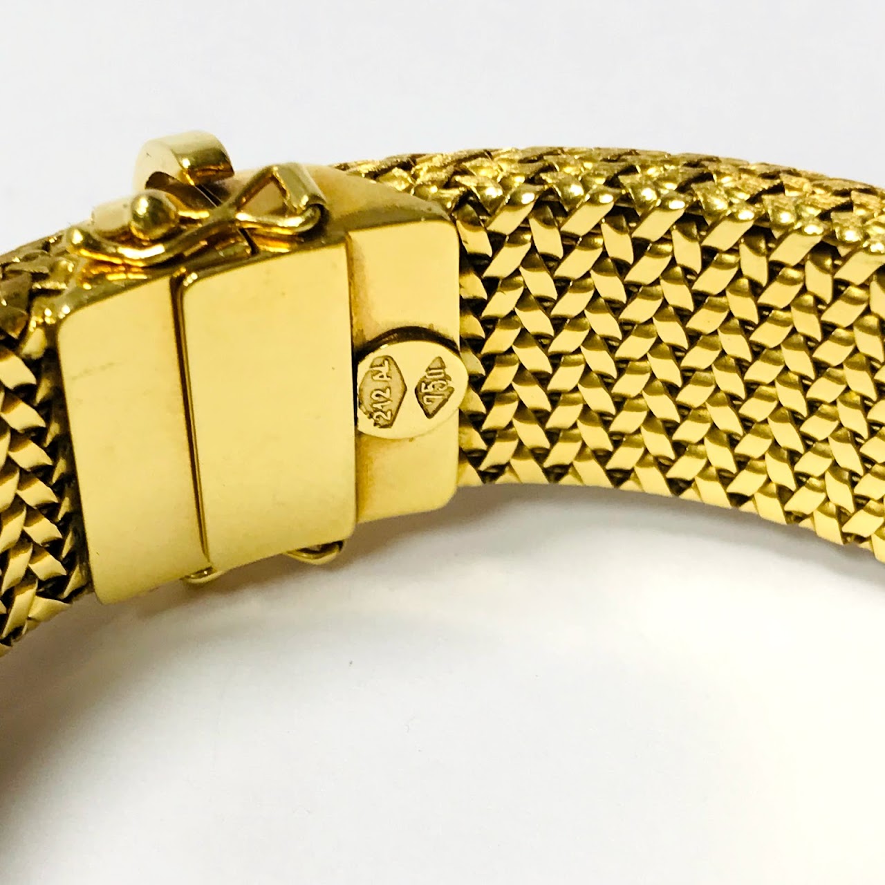 18K Yellow Gold Round Mesh Bangle