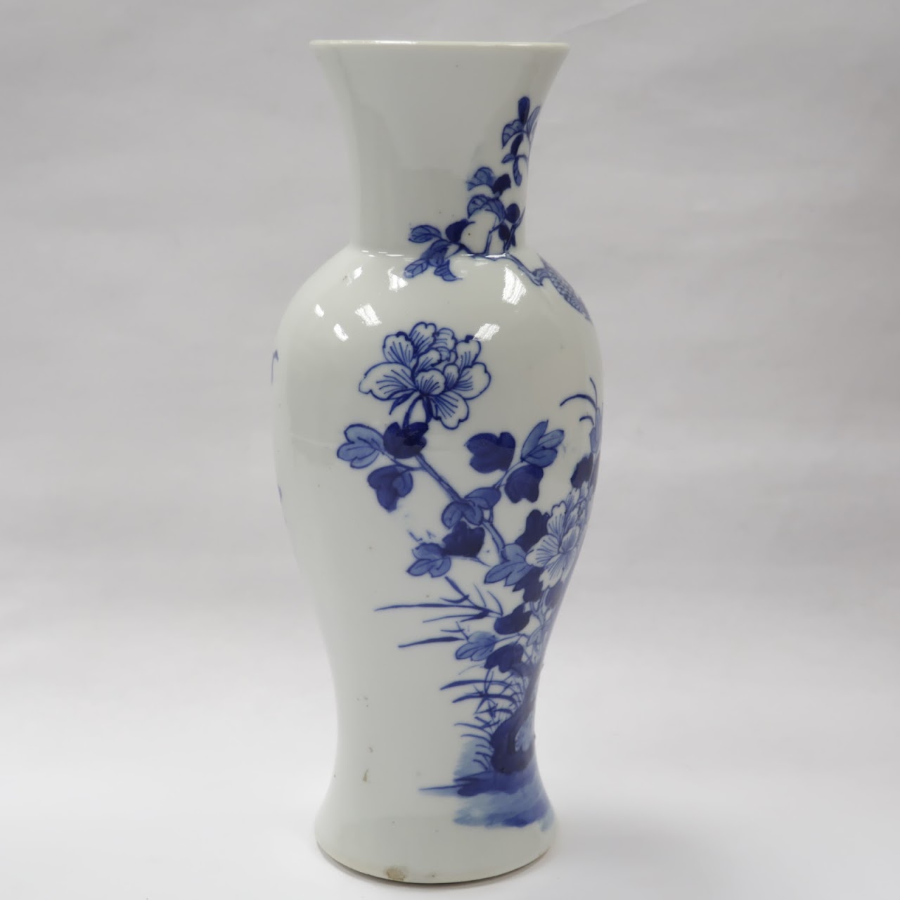 Chinese Export Antique Nanking Porcelain Vase