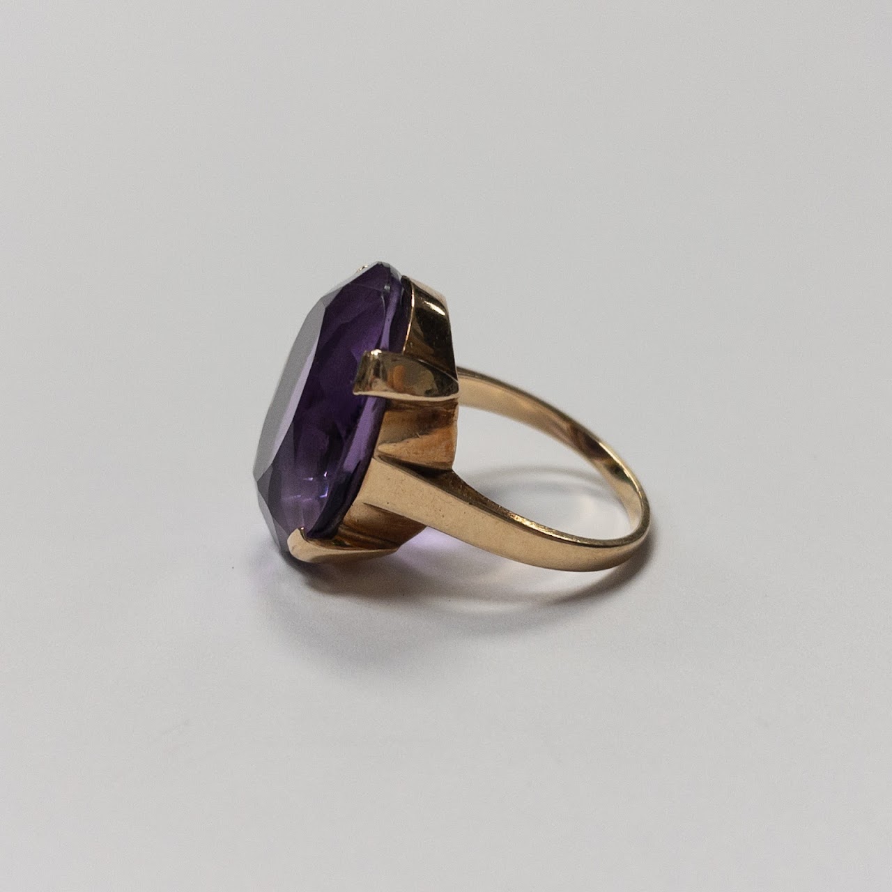 14K Gold & Amethyst Ring