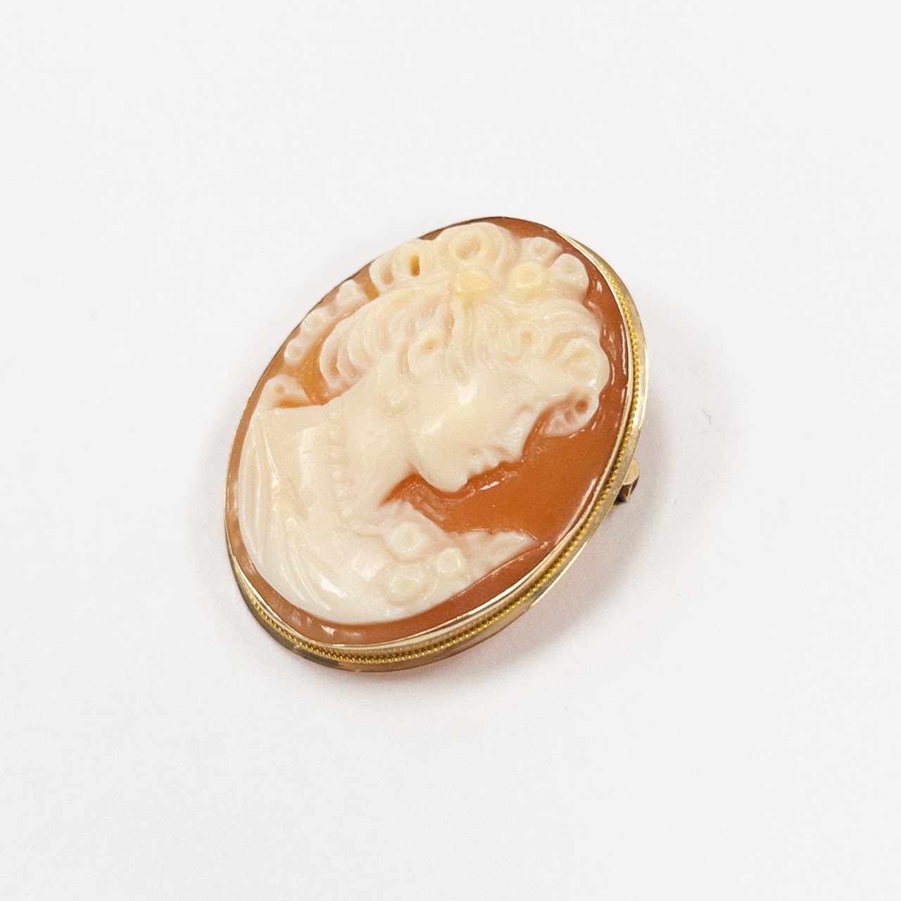 14K  Gold Cameo Brooch