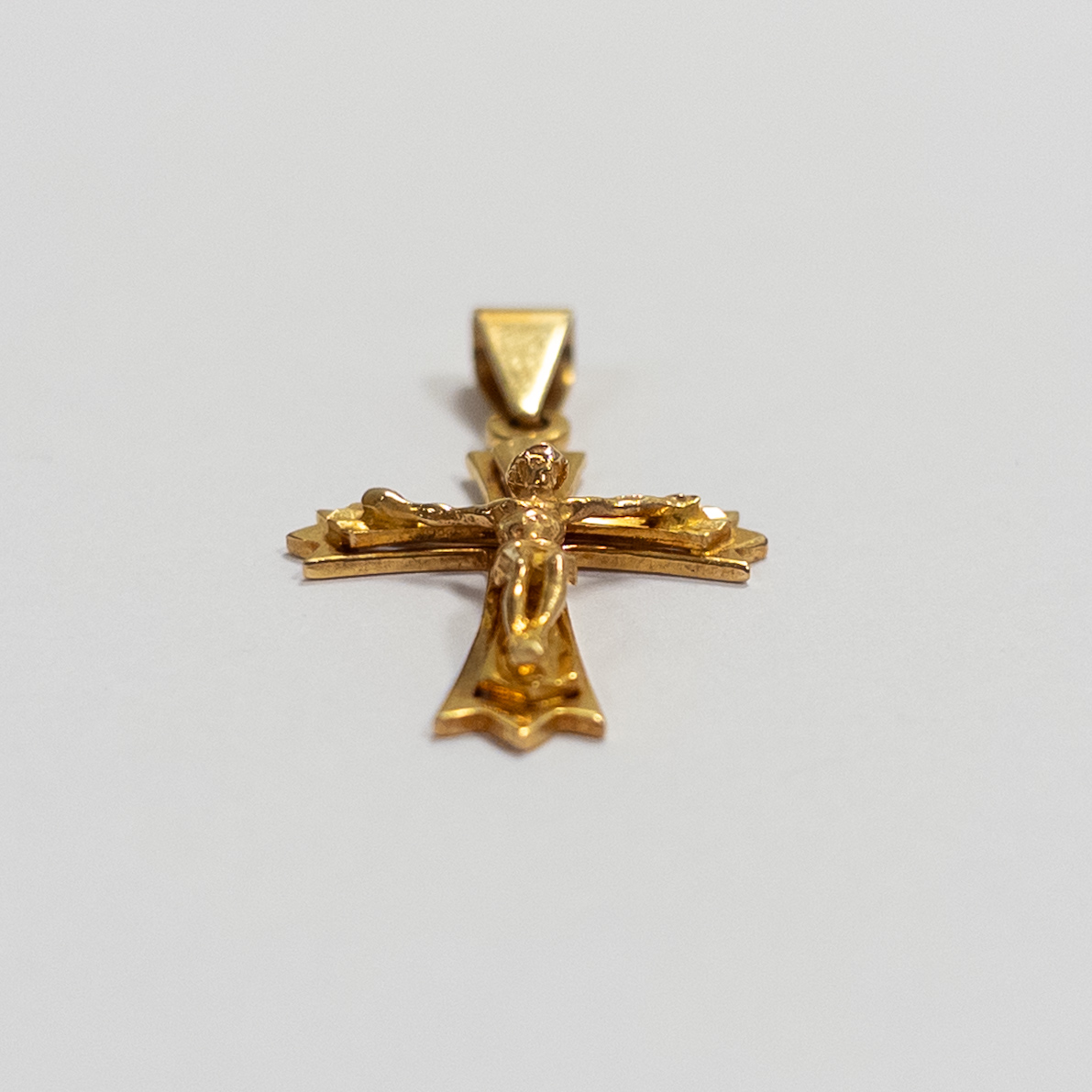 14K Gold Crucifix Pendant