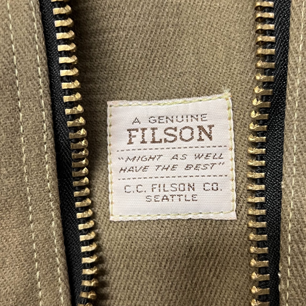 Filson Rugged Twill Canvas Garment Bag