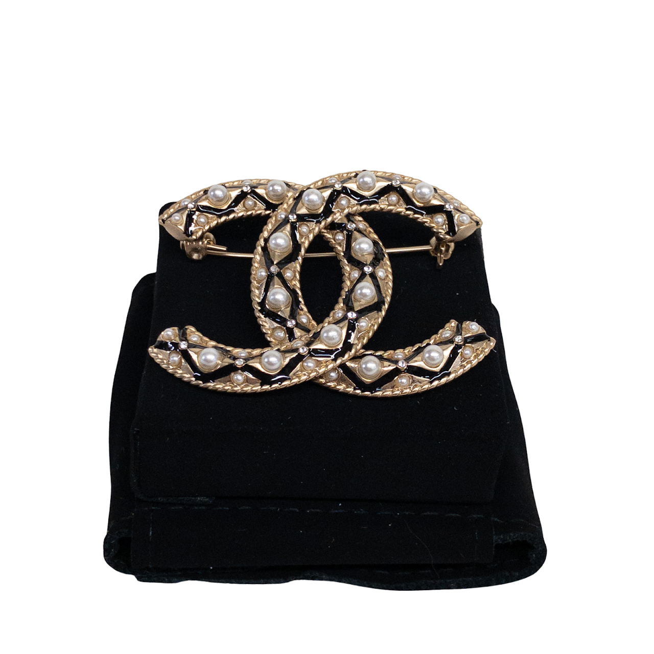 Chanel Interlocking C 'Pearl' Brooch