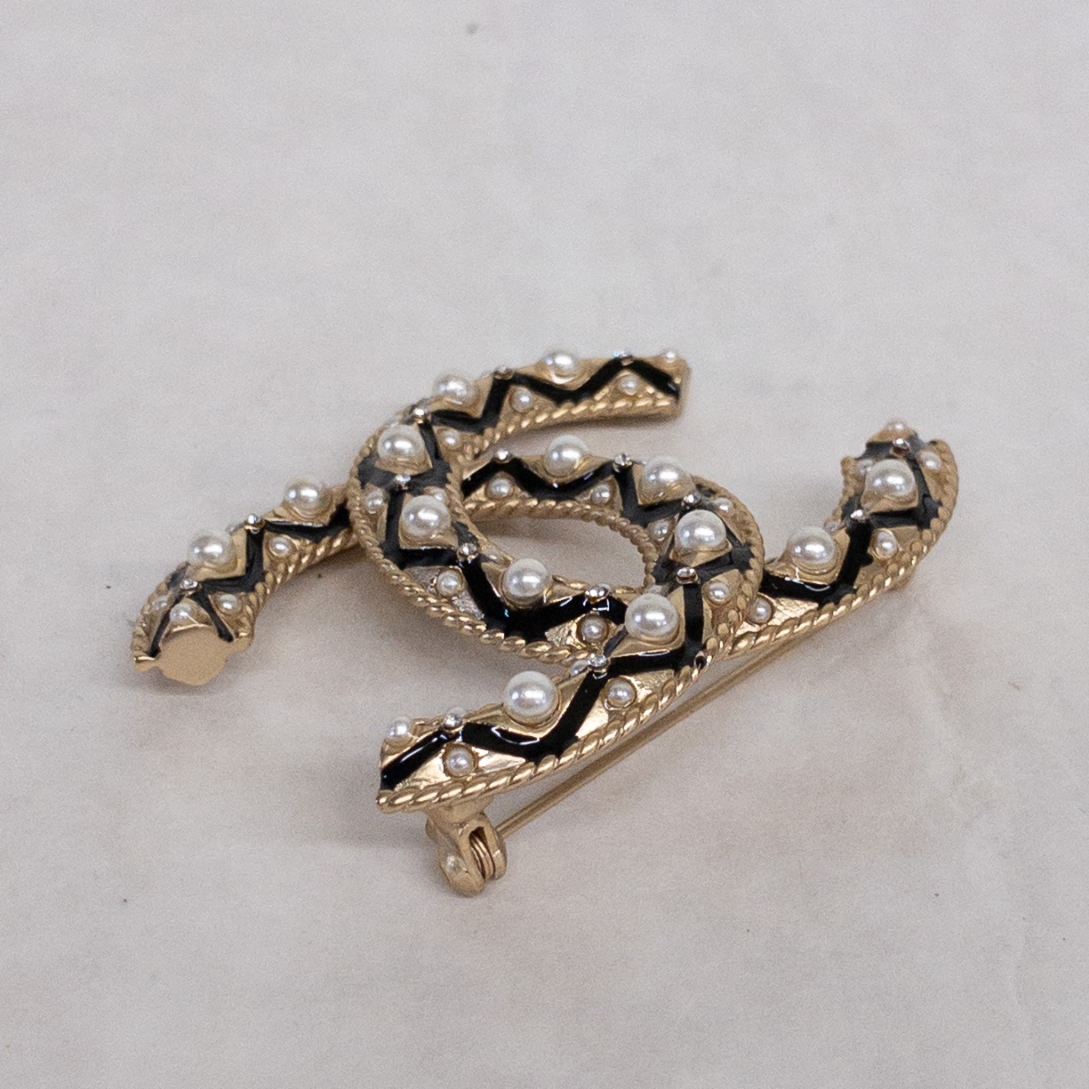 Chanel Interlocking C 'Pearl' Brooch