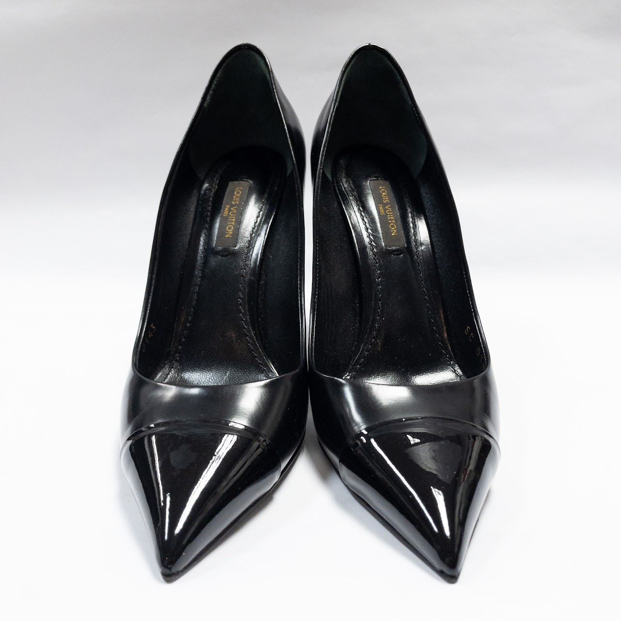 Louis Vuitton Black Leather Pumps