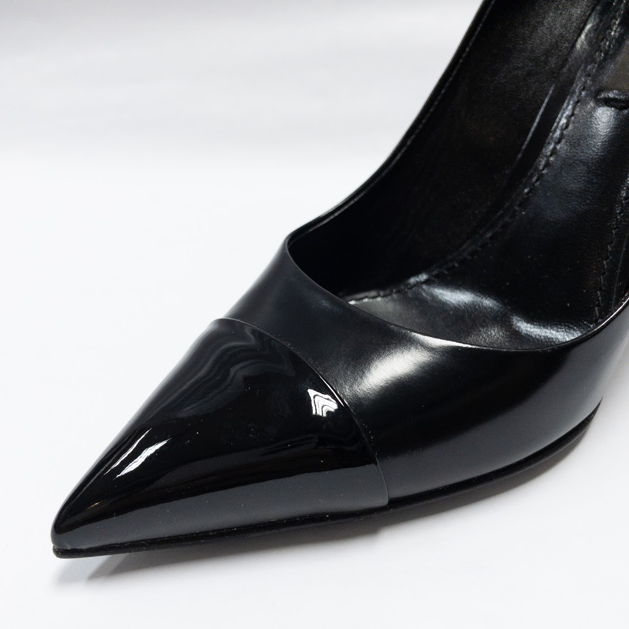 Louis Vuitton Black Leather Pumps