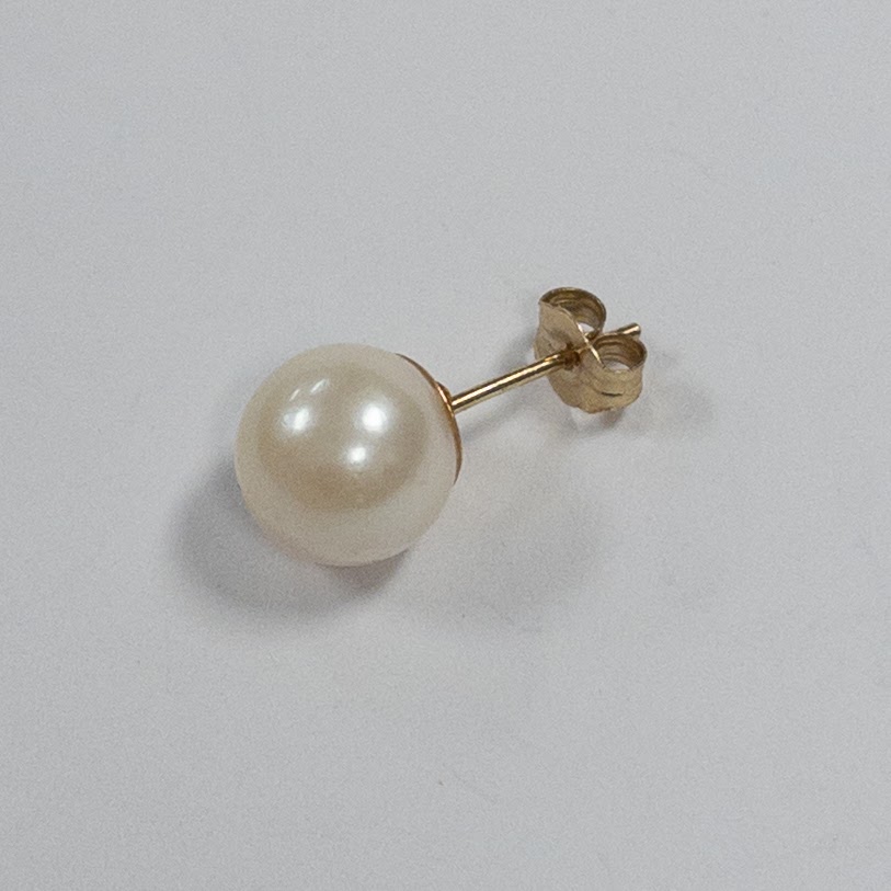 14K Gold Pearl Stud Earrings