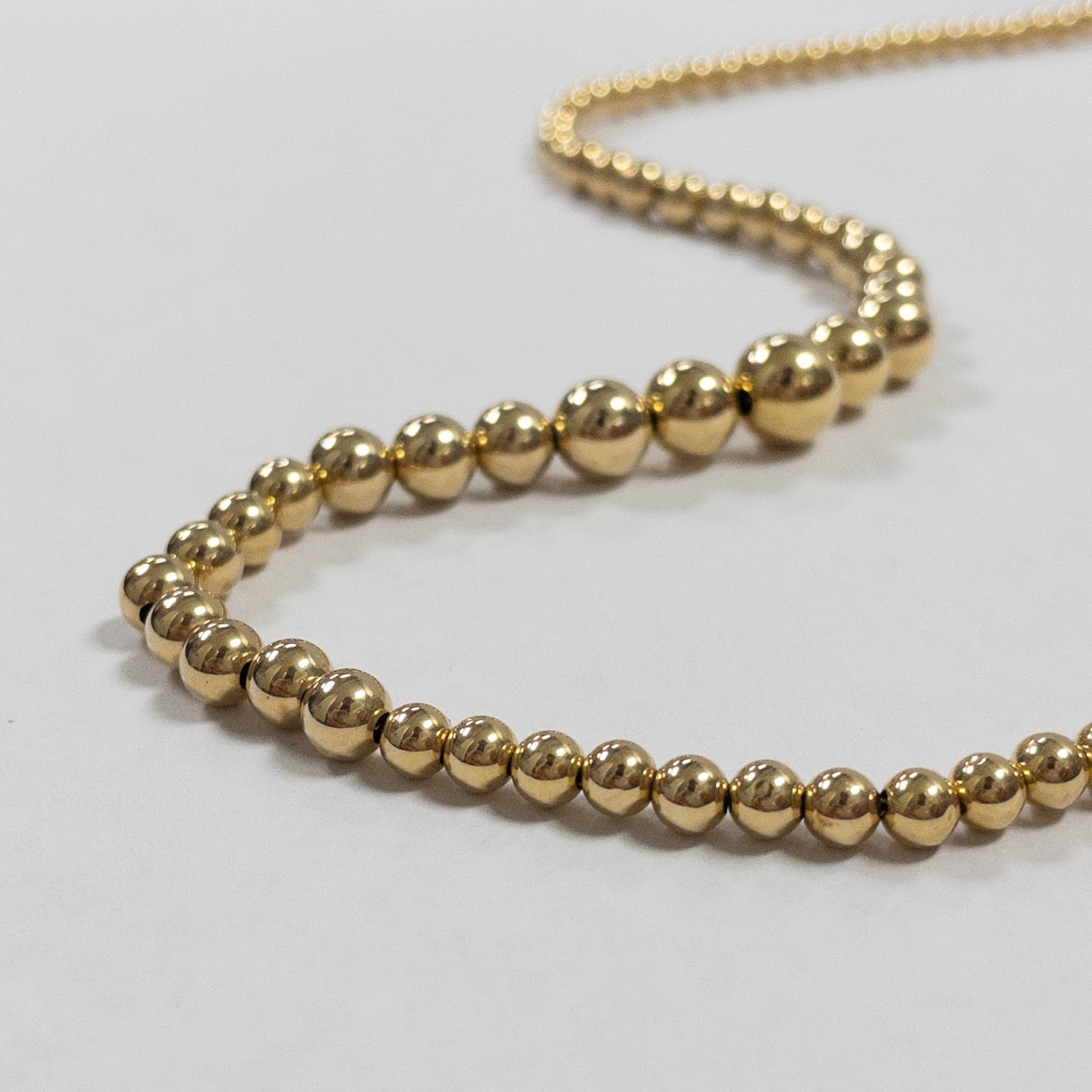 14K Gold Graduated Bead Strand Necklace