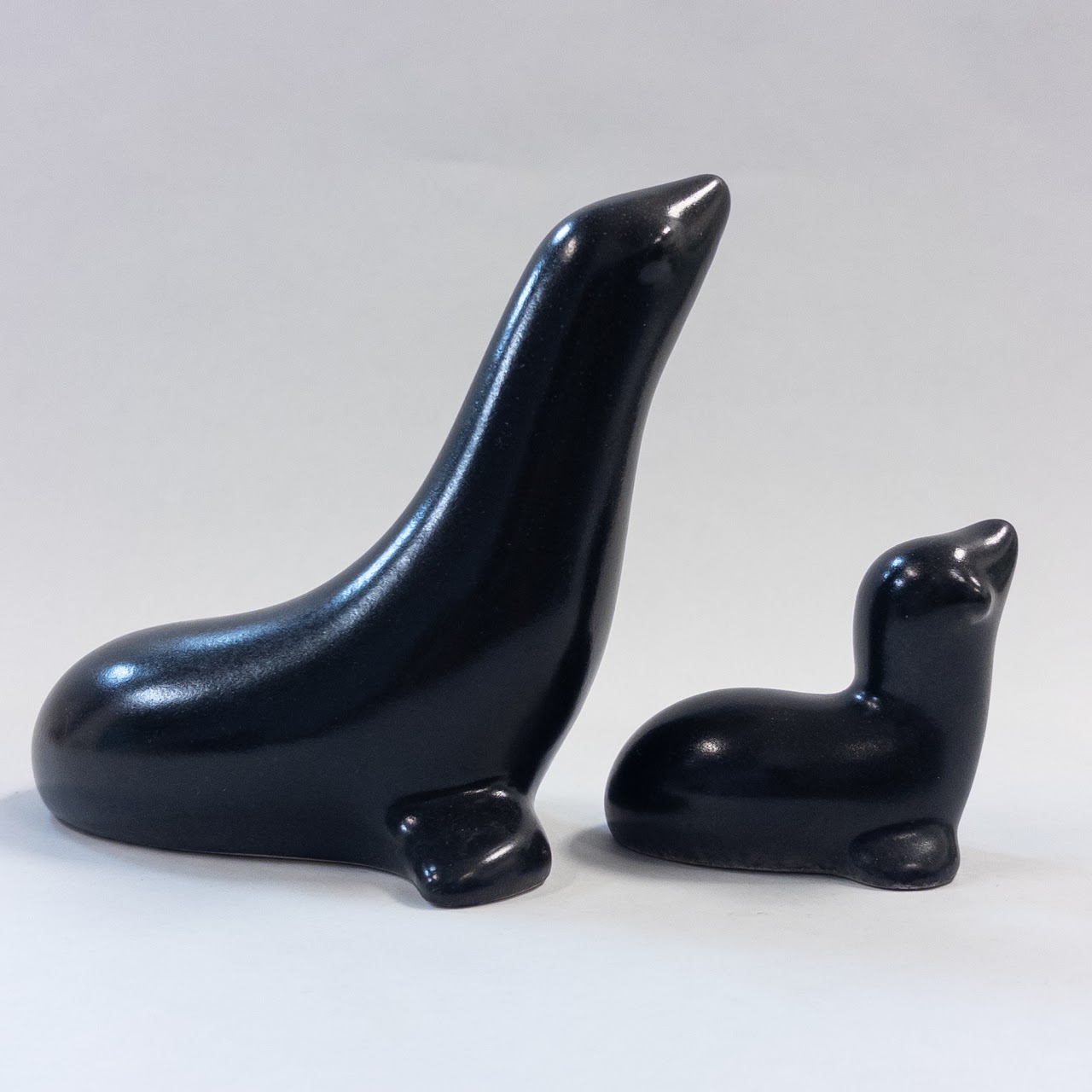 Vintage Ceramic Seal Pair Howard Pierce