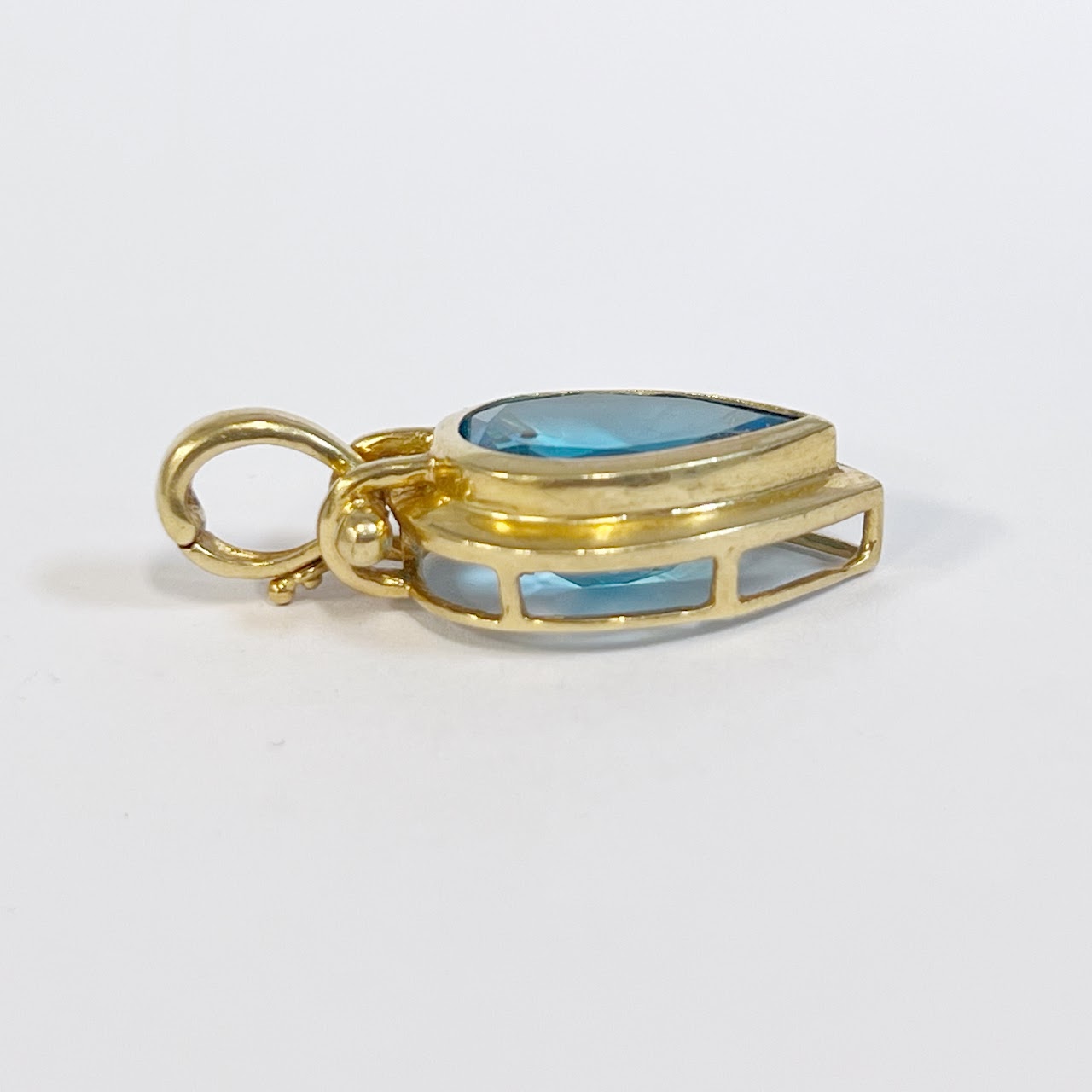 14K Gold and Aquamarine Pendant