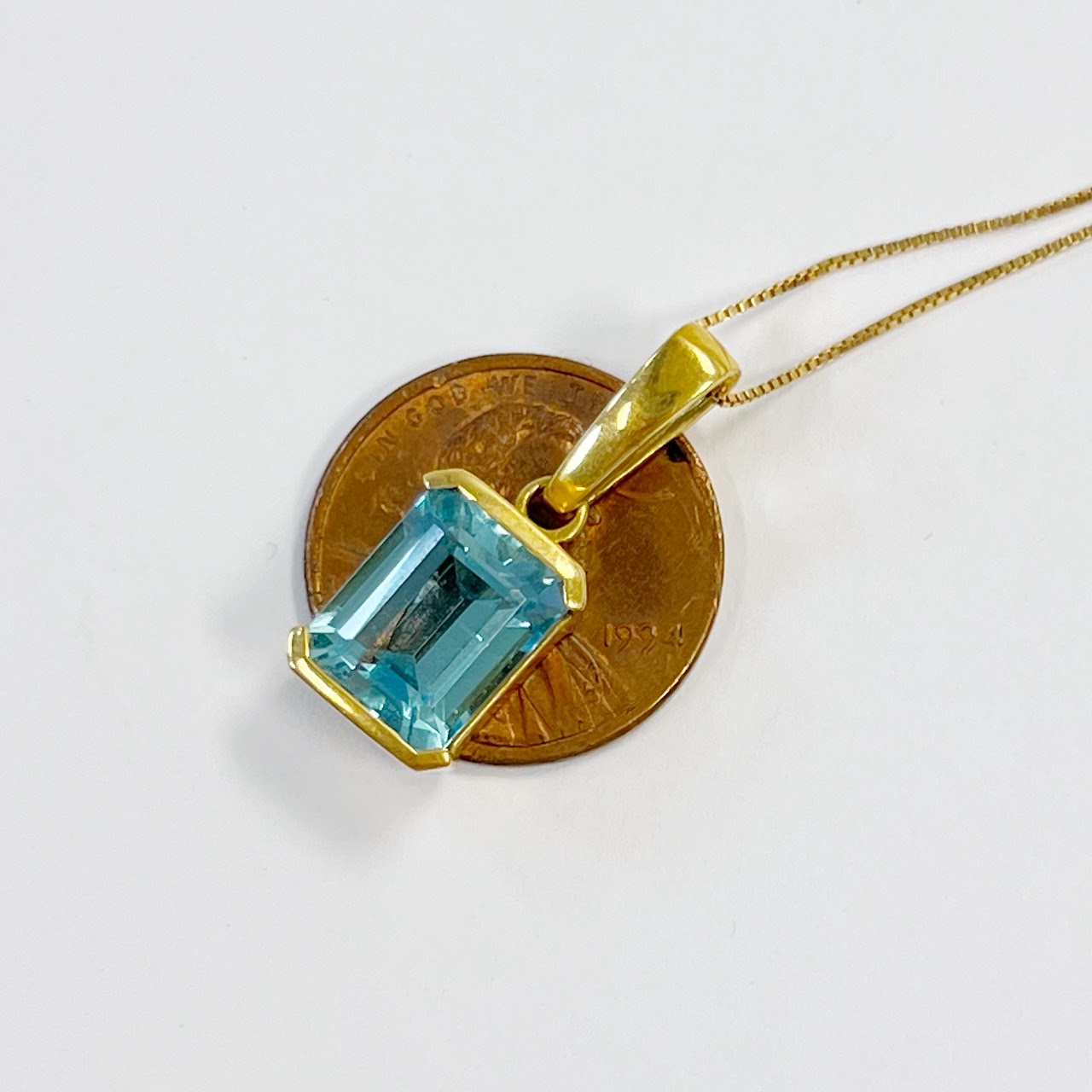 18K Gold Necklace with Blue Stone Pendant