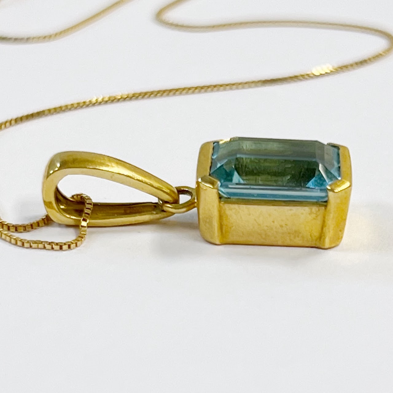 18K Gold Necklace with Blue Stone Pendant