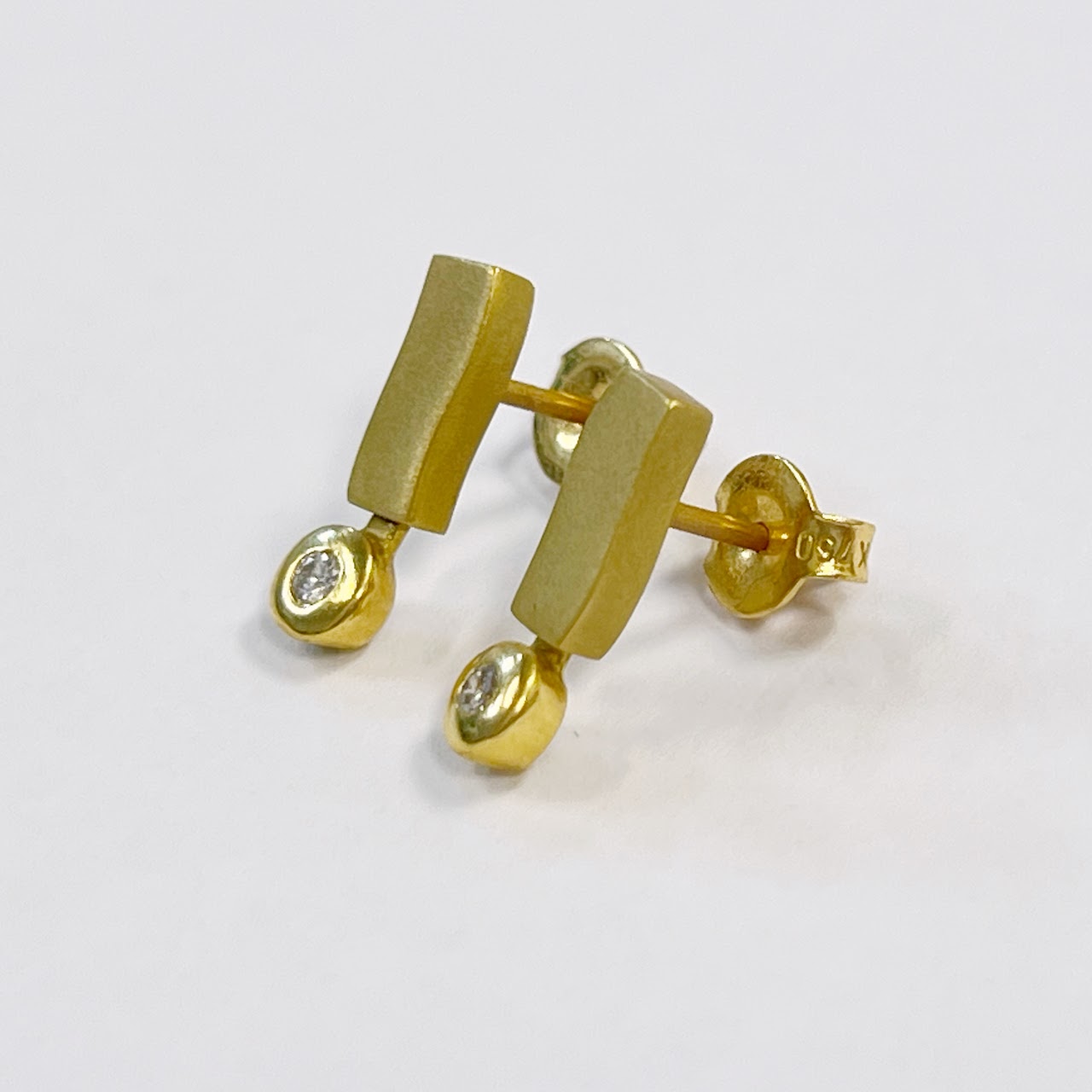 18K Gold Wavy Bar Earrings with Single Diamond Dangles