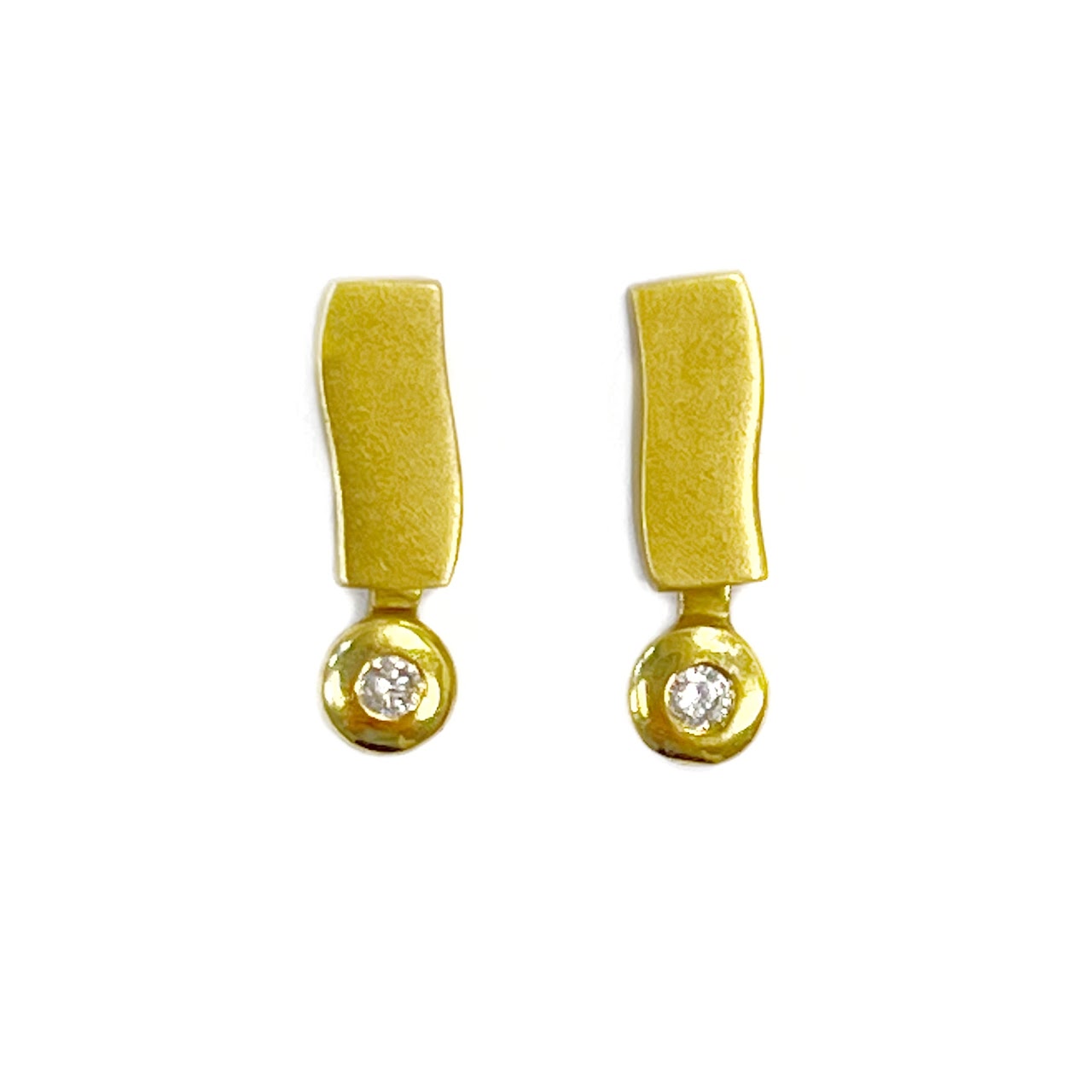 18K Gold Wavy Bar Earrings with Single Diamond Dangles