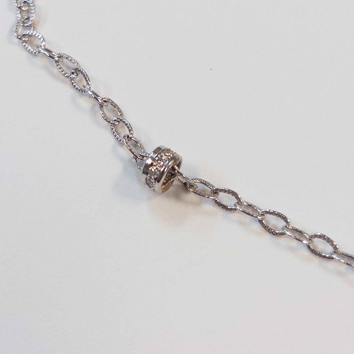 14K White Gold and Diamond Pavé Necklace with Pearl Pendant