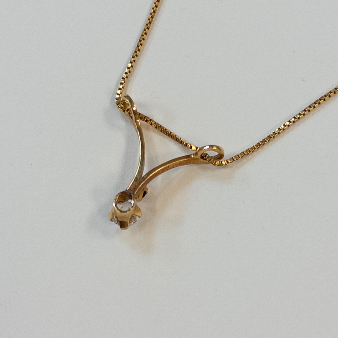 18K Gold Box Chain Necklace with Chevron Pendant