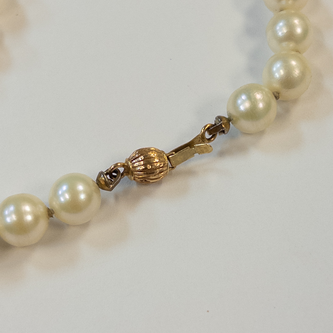 Pearl and 14K Gold Strand Bracelet