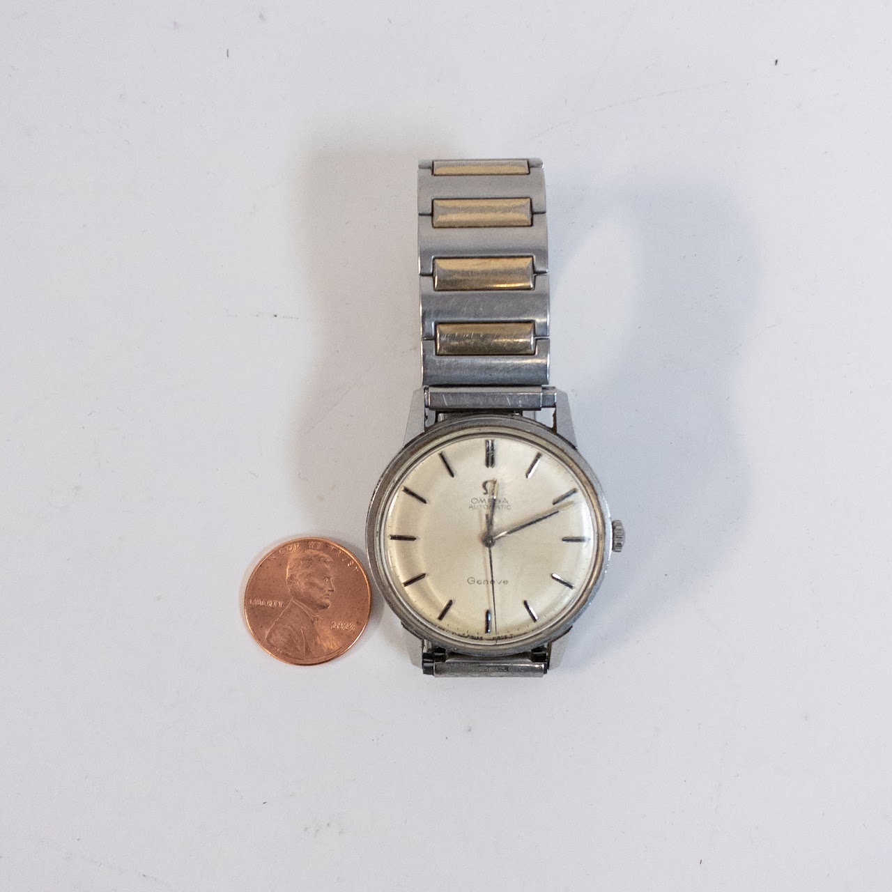 Vintage 1960's Omega Genève Ref. 165.002