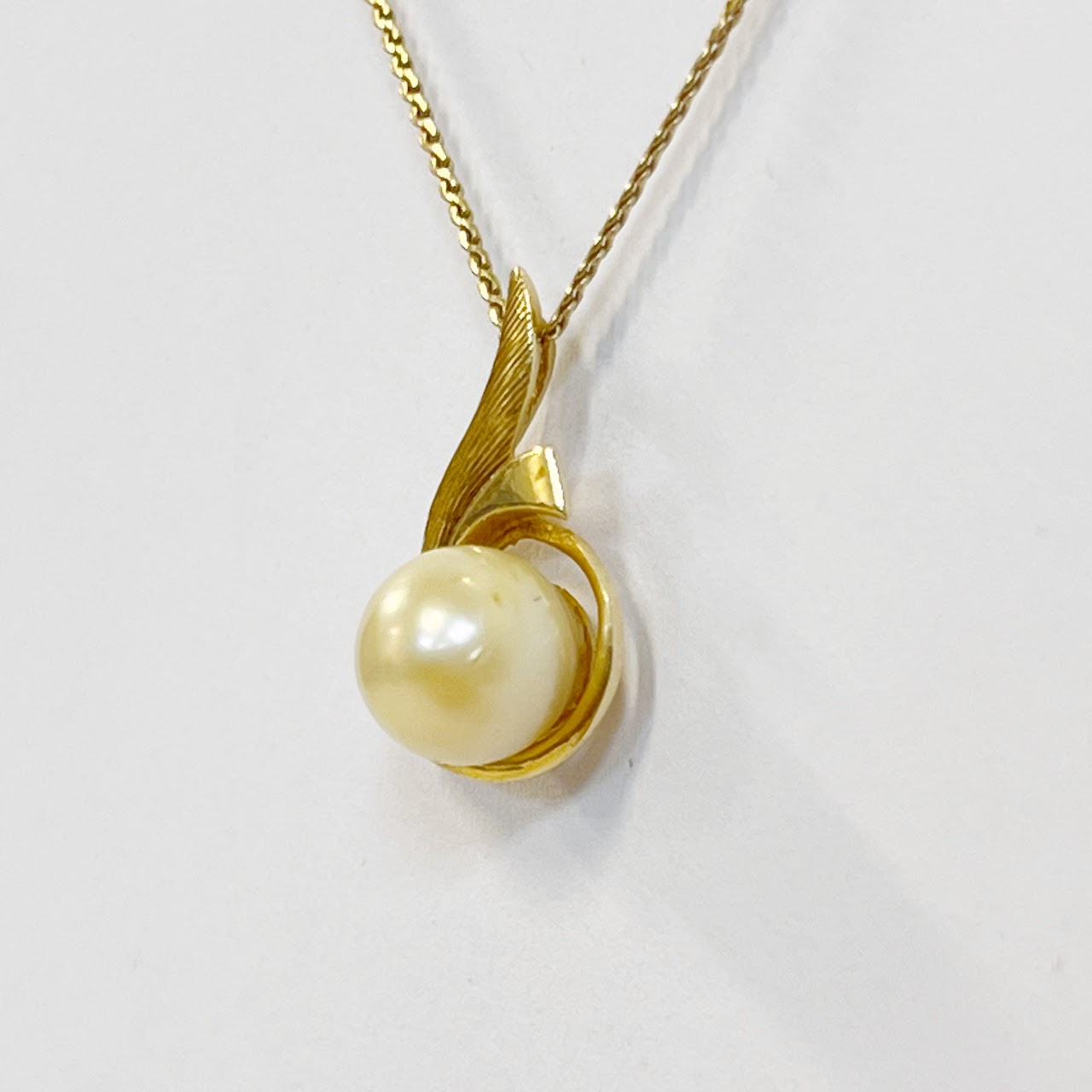 14K Gold 20" Chain Necklace with Pearl Pendant