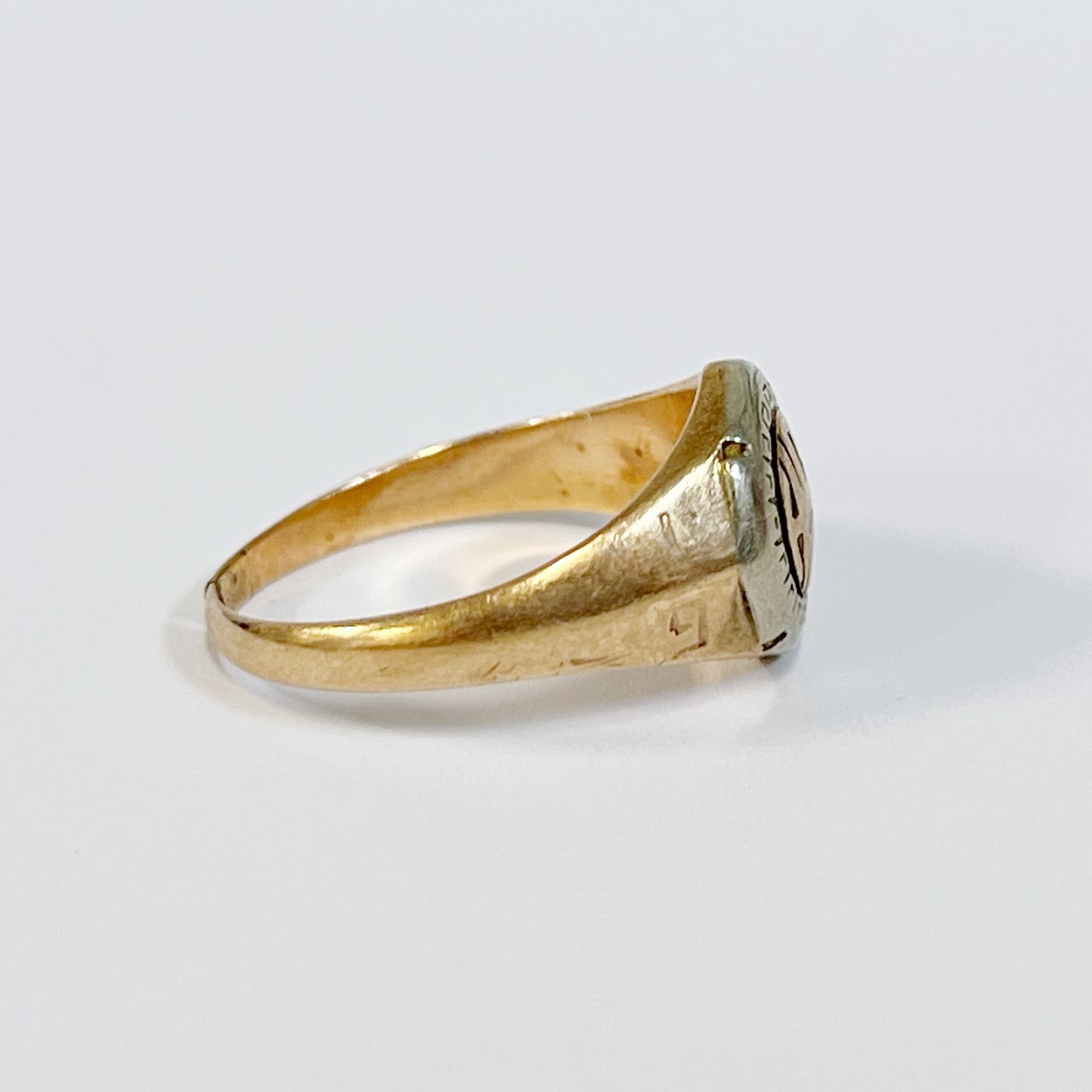 10K Gold 'HSS' High School Class Ring