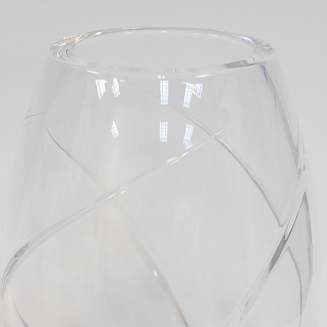 Tiffany & Co. Swirl Optic Crystal Vase